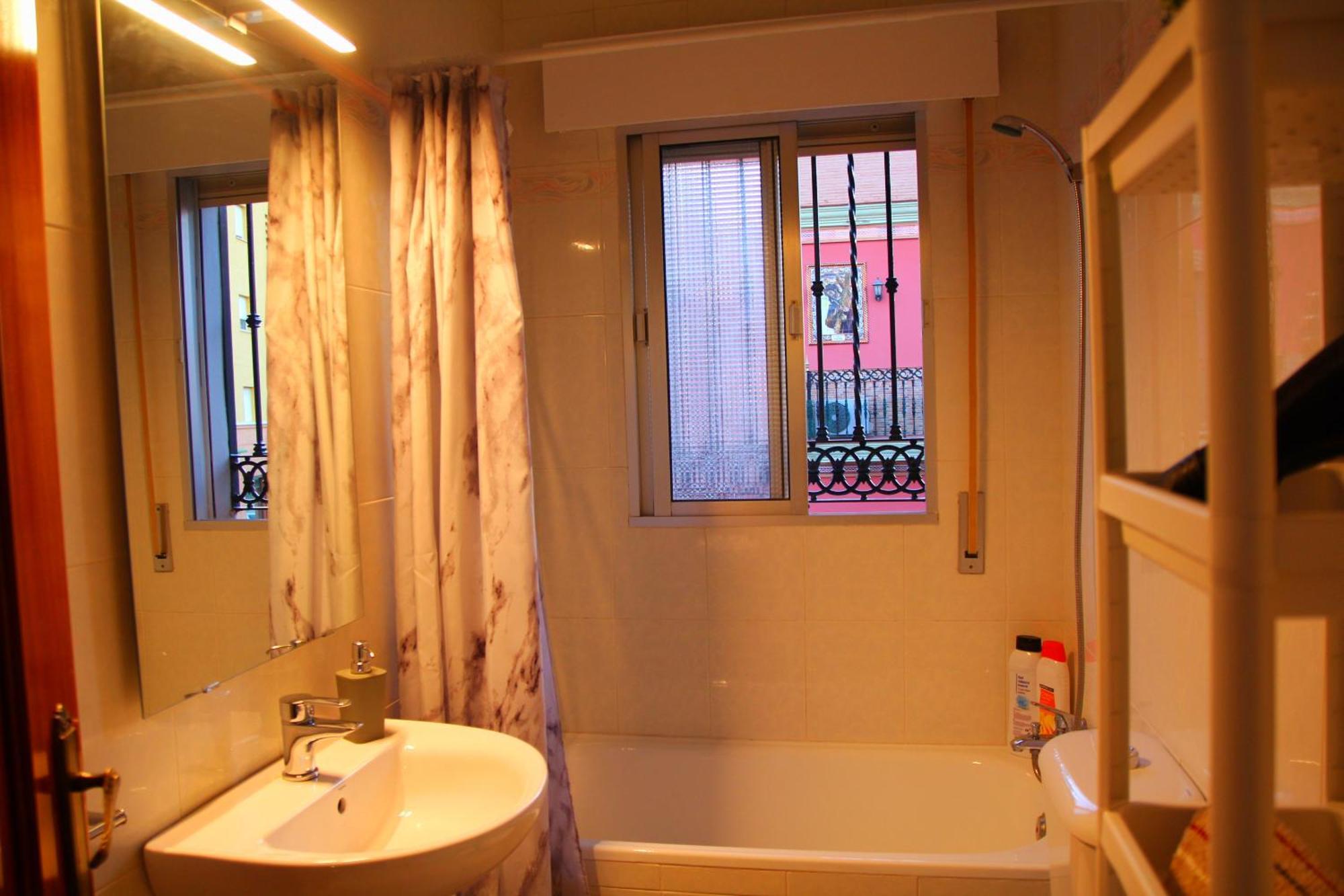 Villa Ahumor Apartamento Entero 20 M Sevilla -6Pax Dos Hermanas Luaran gambar